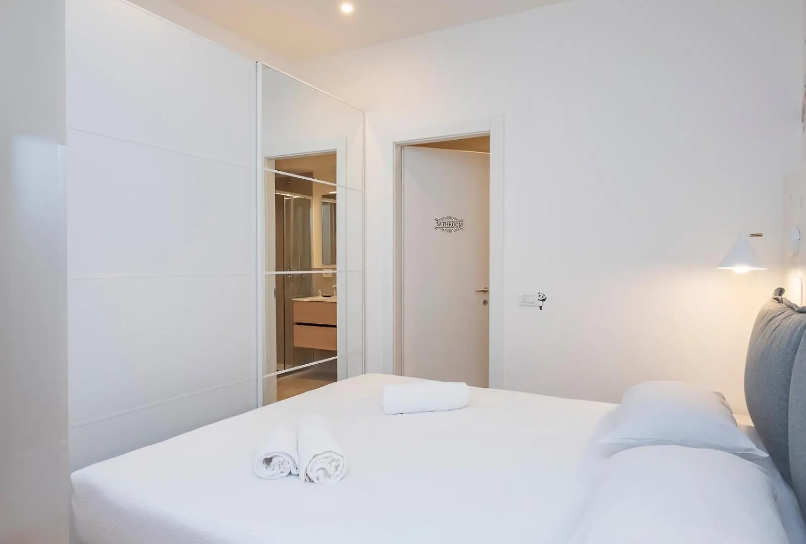 Ihost Cozy Apartment Console Marcello Milan 0*,  Italy
